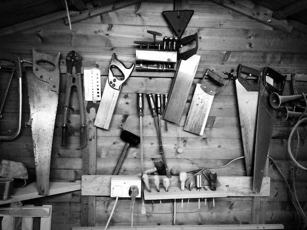 Les essentiels pour bricoler dans son jardin
